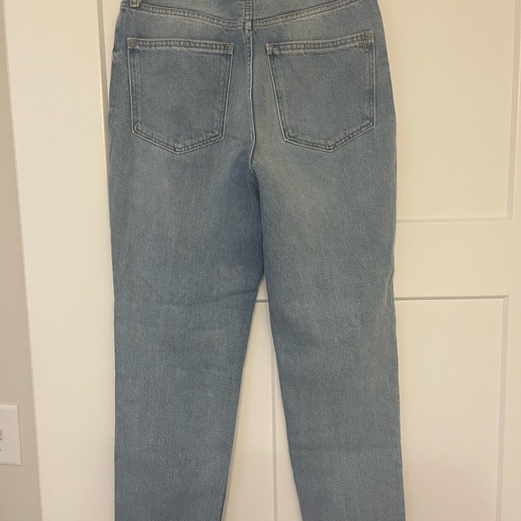NWT Madewell Distressed Straight Leg Mom Jeans - Picture 5 of 8